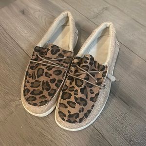 Hey Dudes (knock off)